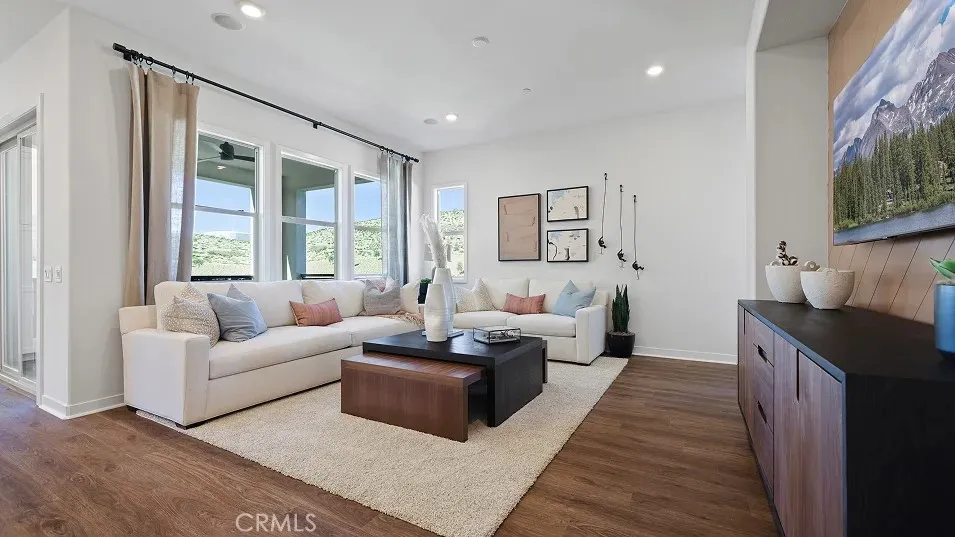 965 Walnut Terrace, Montebello, California 90640 home-pic-11