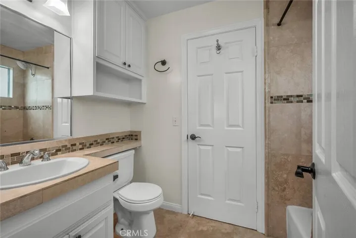 Jack & Jill Bathroom