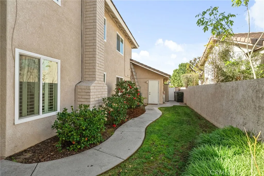 7243 Kittyhawk Street, Fontana, California 92336 home-pic-36
