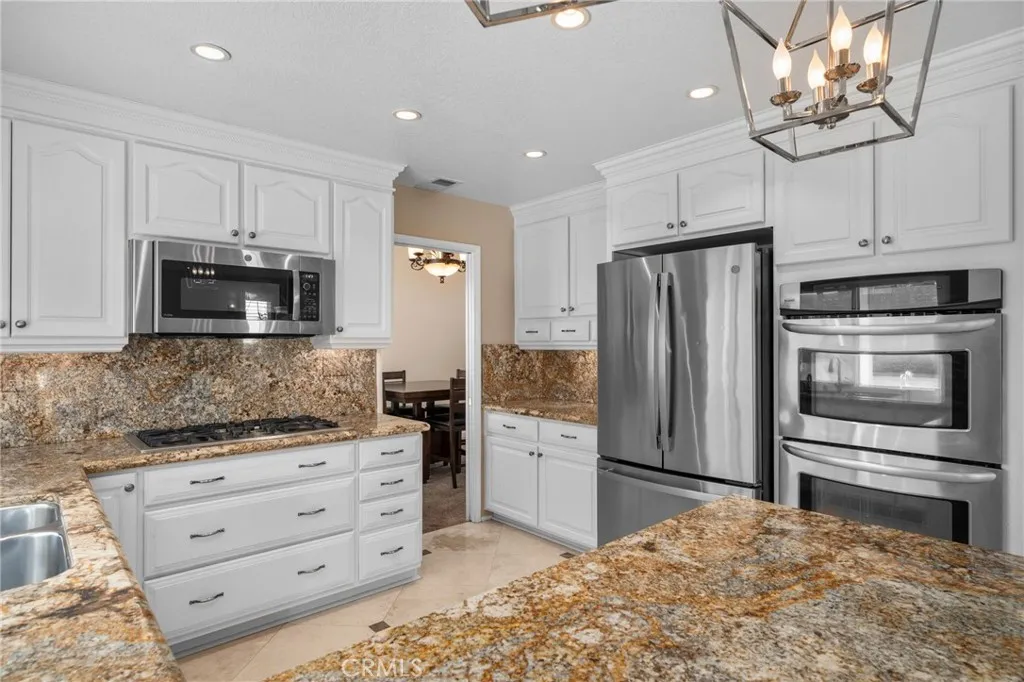 7243 Kittyhawk Street, Fontana, California 92336 home-pic-15