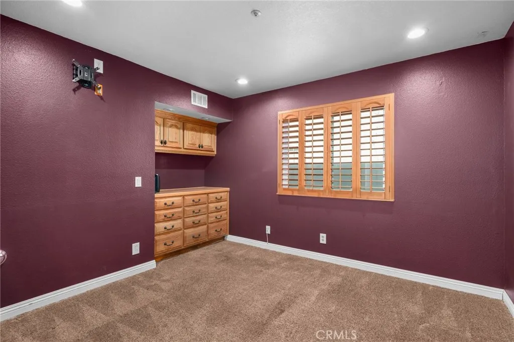 7243 Kittyhawk Street, Fontana, California 92336 home-pic-19