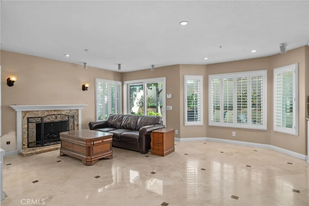 7243 Kittyhawk Street, Fontana, California 92336 home-pic-10