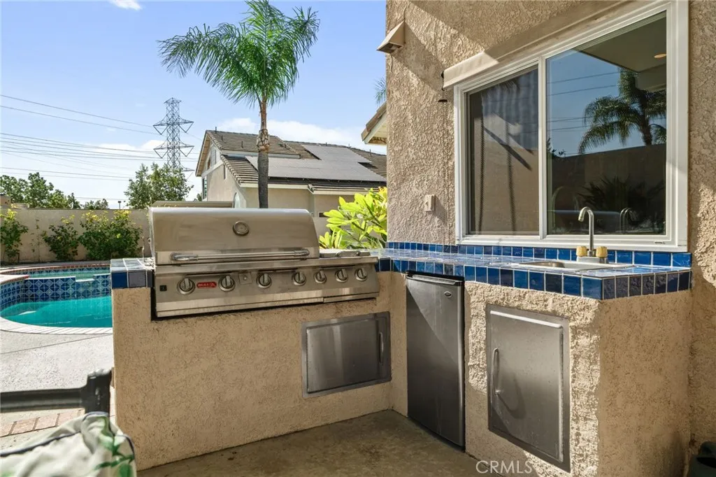 7243 Kittyhawk Street, Fontana, California 92336 home-pic-38
