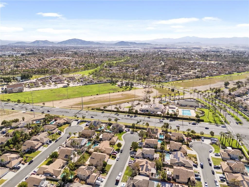 7243 Kittyhawk Street, Fontana, California 92336 home-pic-49