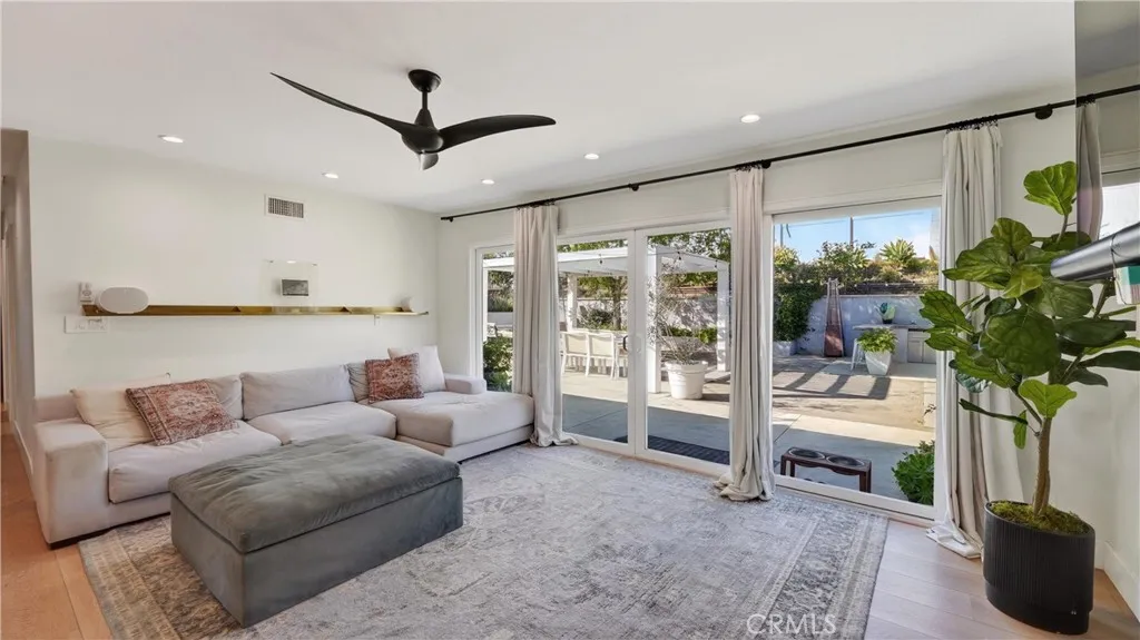 24221 Ankerton, Lake Forest, California 92630 home-pic-8