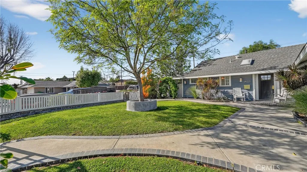 24221 Ankerton, Lake Forest, California 92630 home-pic-4