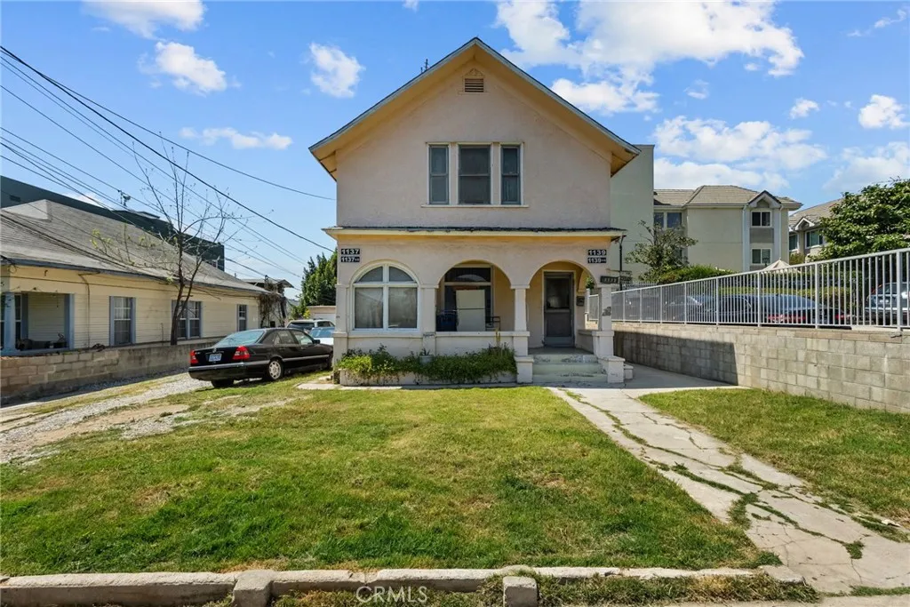1137 N Madison, Los Angeles, California 90029 home-pic-2