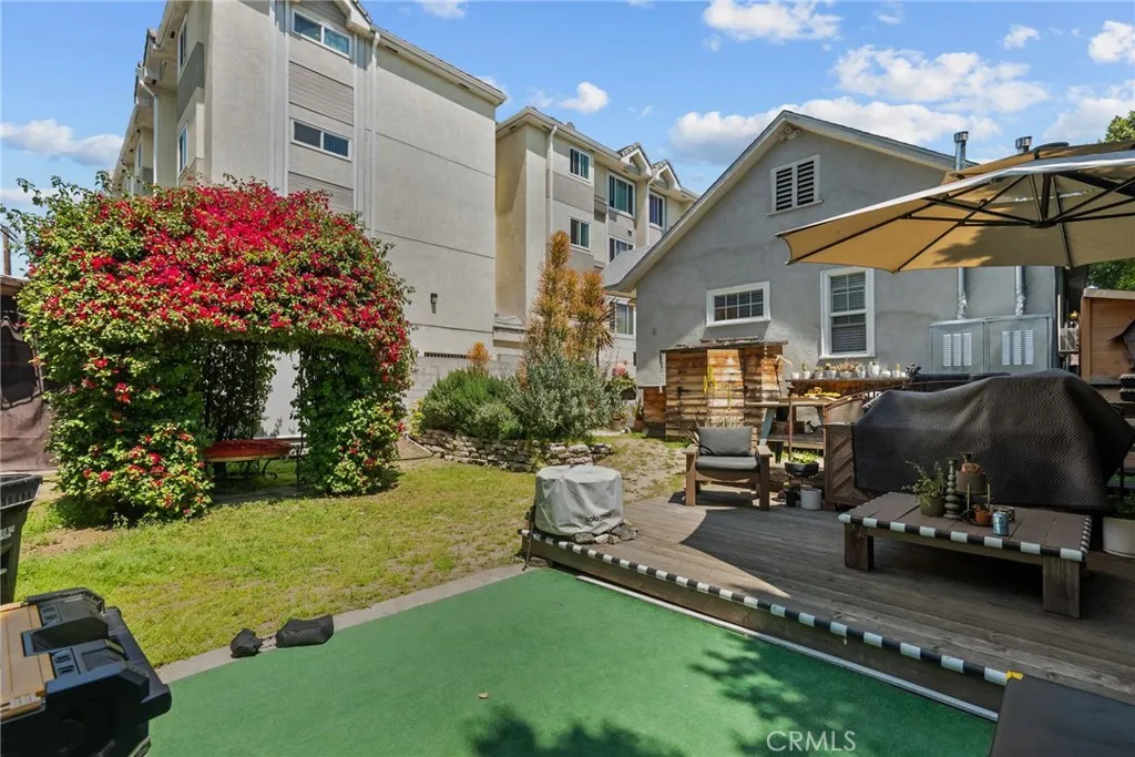 1137 N Madison, Los Angeles, California 90029 home-pic-3