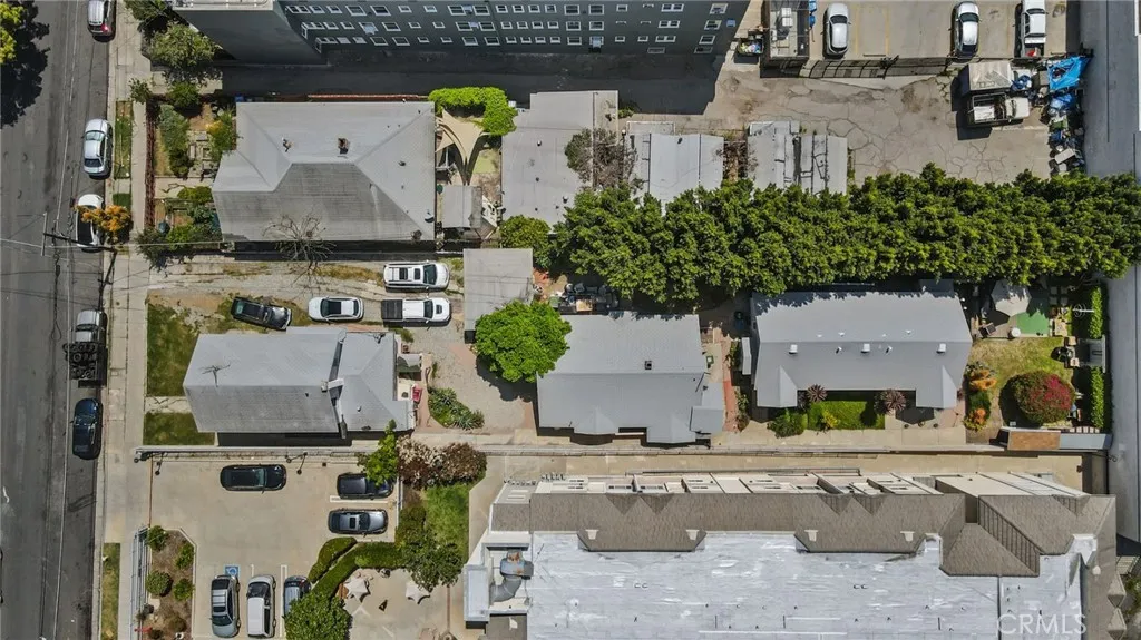 1137 N Madison, Los Angeles, California 90029 home-pic-5