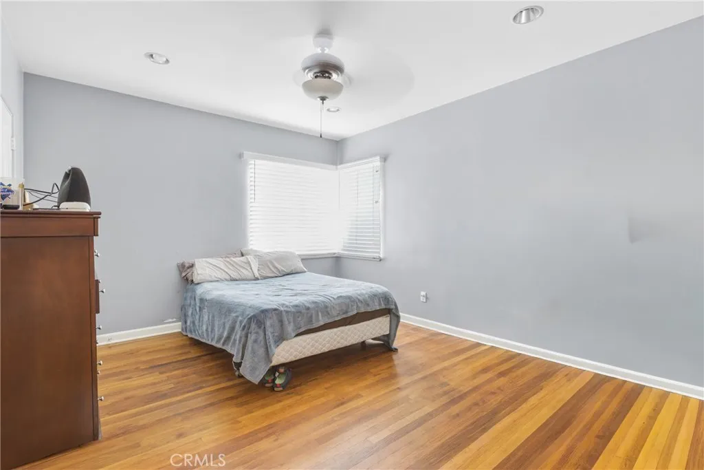 176 W Orange Grove, Pomona, California 91768 home-pic-12