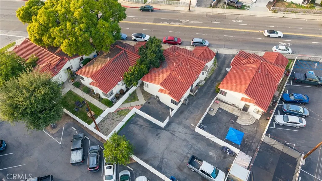 176 W Orange Grove, Pomona, California 91768 home-pic-21
