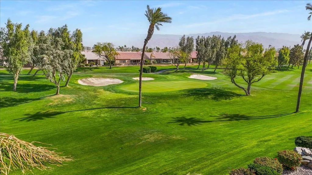 39262 Gainsborough Circle, Palm Desert, California 92211 home-pic-1