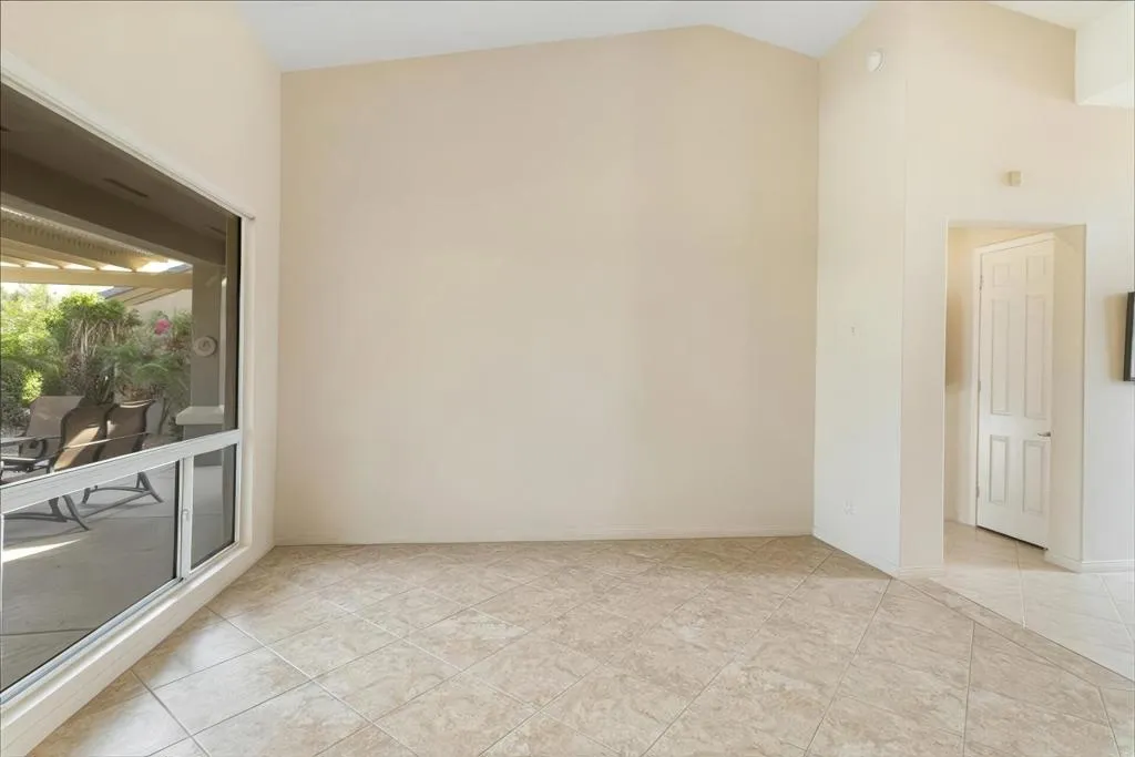 39262 Gainsborough Circle, Palm Desert, California 92211 home-pic-13
