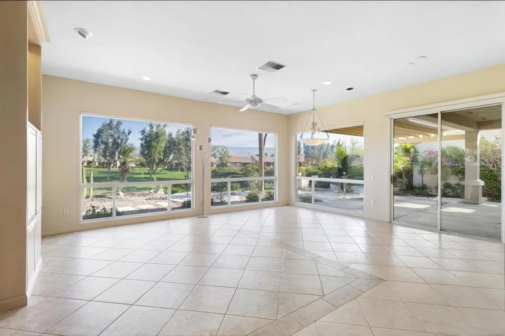 39262 Gainsborough Circle, Palm Desert, California 92211 home-pic-11