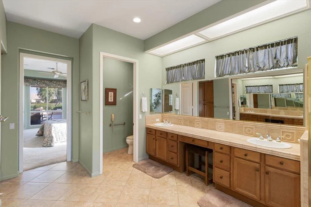 39262 Gainsborough Circle, Palm Desert, California 92211 home-pic-21