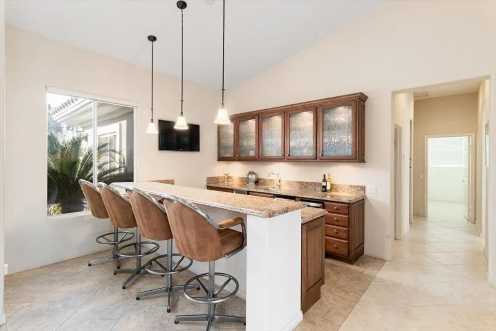39262 Gainsborough Circle, Palm Desert, California 92211 home-pic-5