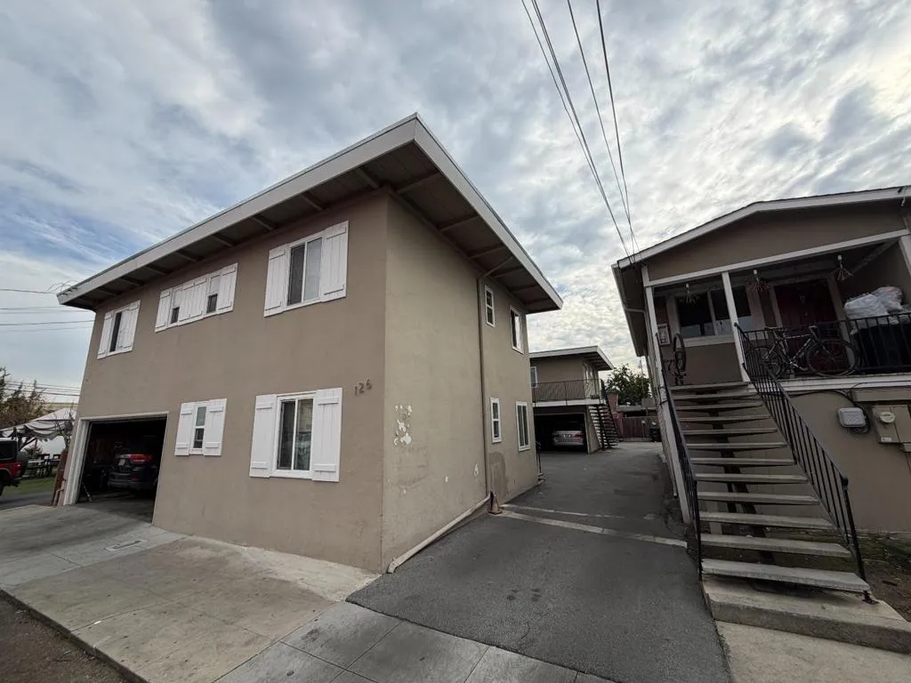 116 Pine St