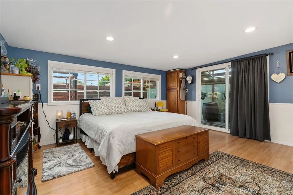 20292 Riverside, Newport Beach, California 92707 home-pic-20