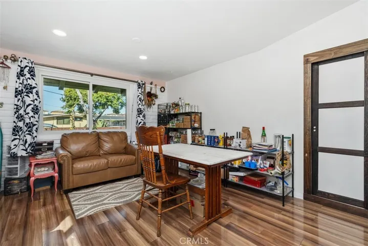 3rd bedroom currently used as a craft room