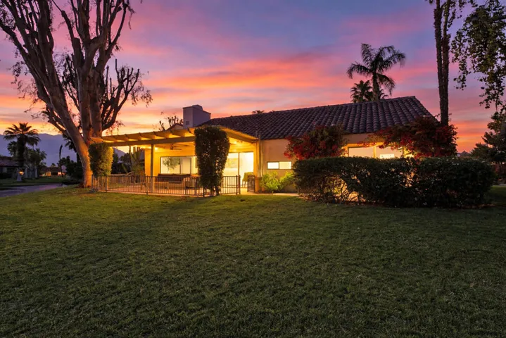 Sunset Lakefront of Condo