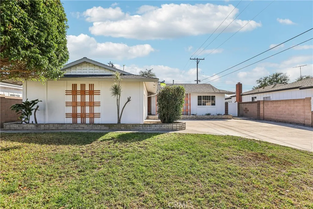 4206 Franklin, Fullerton, California 92833 home-pic-1