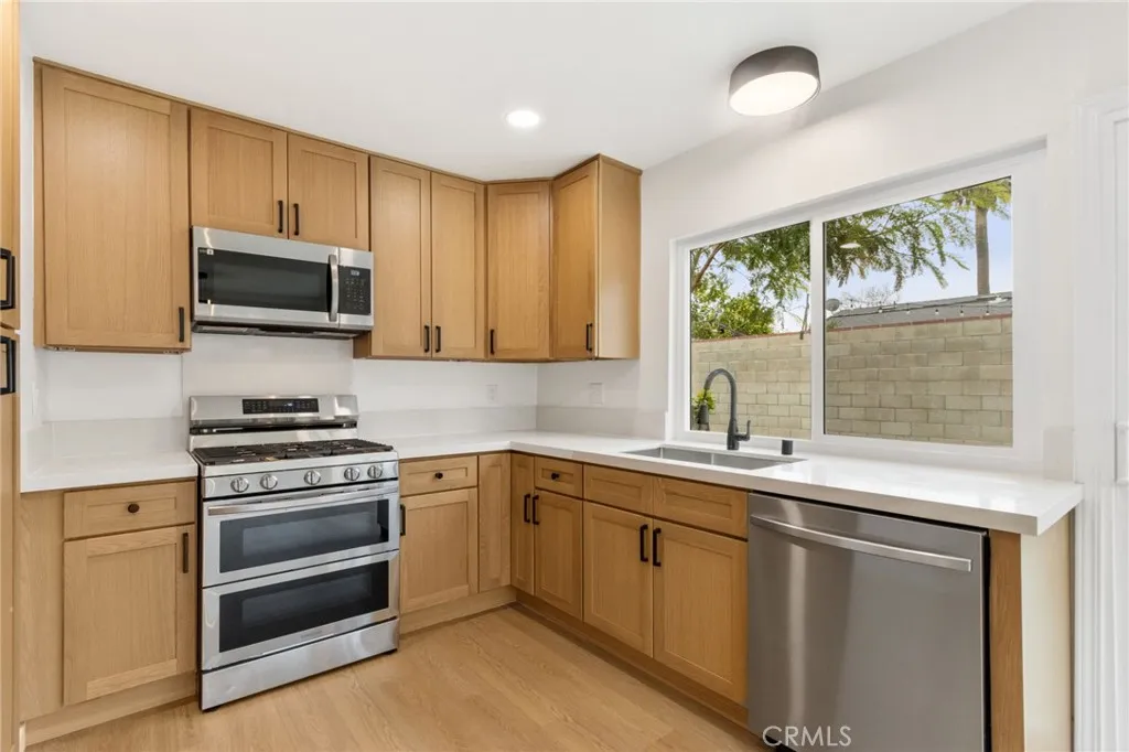 9152 Jersey, Riverside, California 92503 home-pic-9