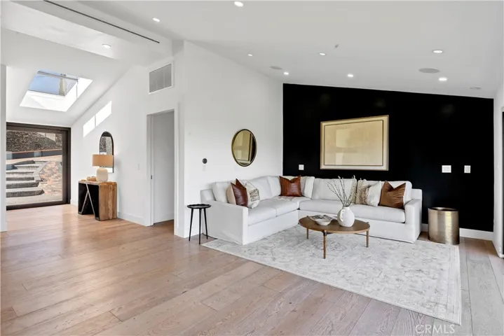 28056 Palos Verdes Drive East, Rancho Palos Verdes, California 90275