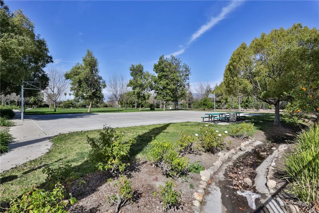 1230 Cantania Drive, Redlands, California 92374 home-pic-34
