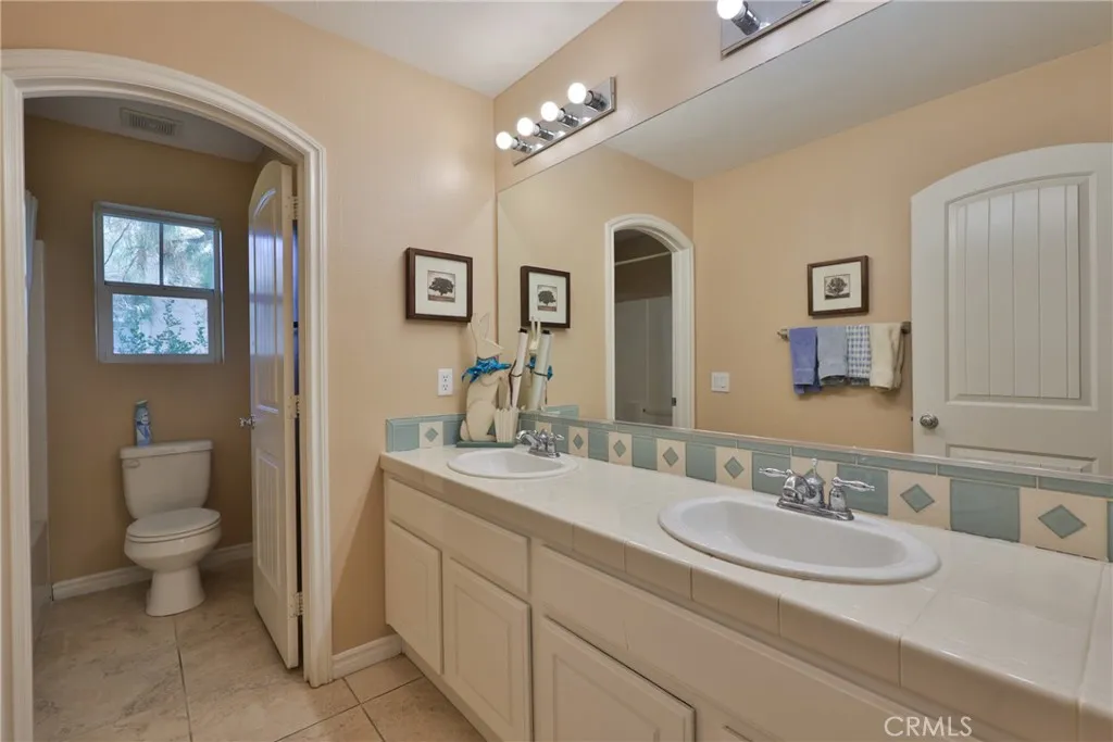 1230 Cantania Drive, Redlands, California 92374 home-pic-26