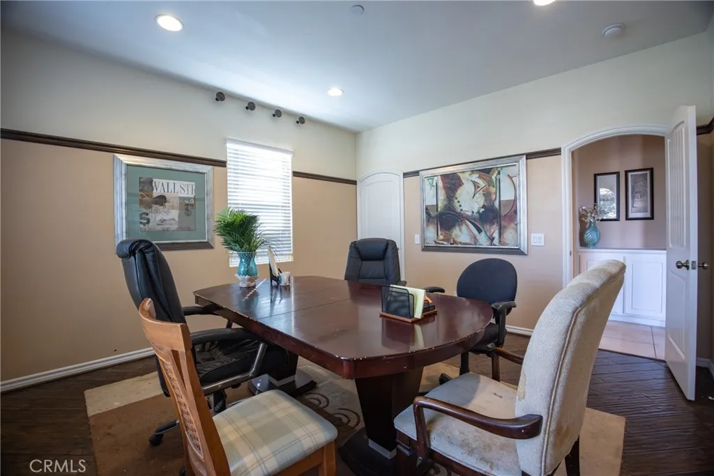 1230 Cantania Drive, Redlands, California 92374 home-pic-14