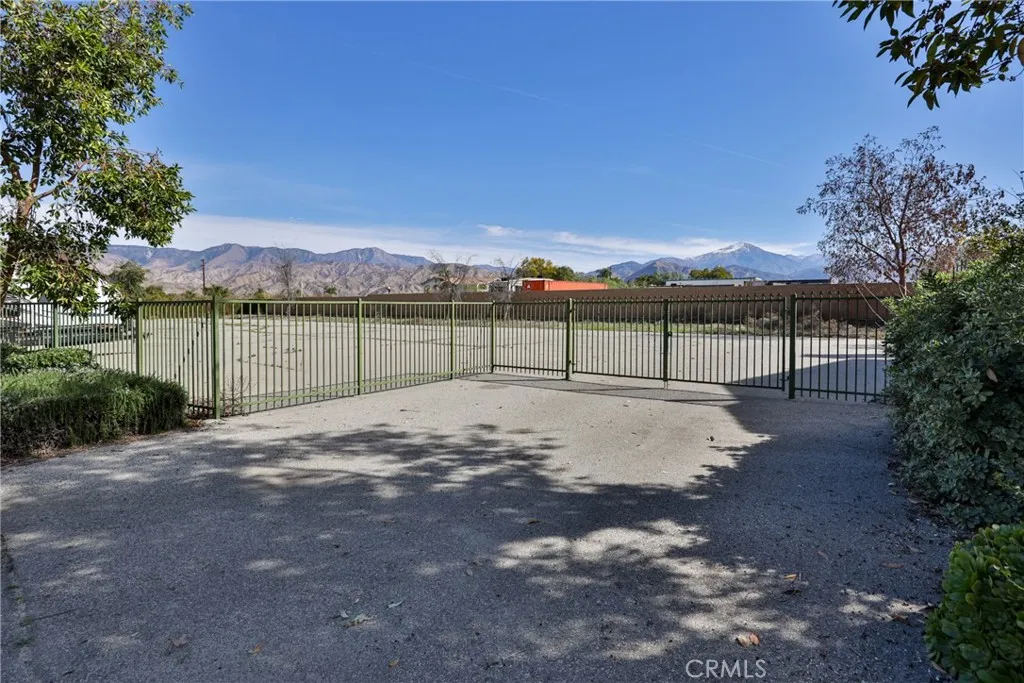1230 Cantania Drive, Redlands, California 92374 home-pic-36