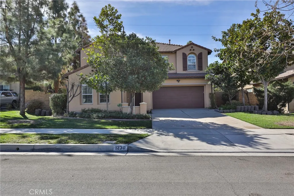 1230 Cantania Drive, Redlands, California 92374 home-pic-1