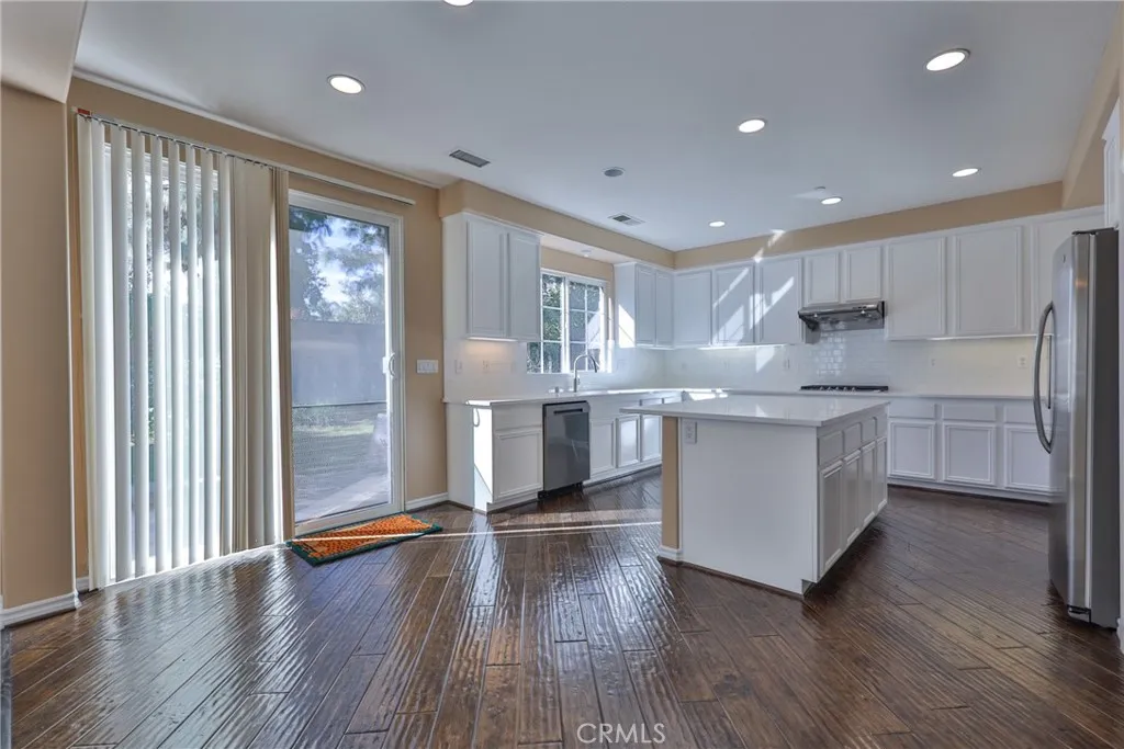 1230 Cantania Drive, Redlands, California 92374 home-pic-6