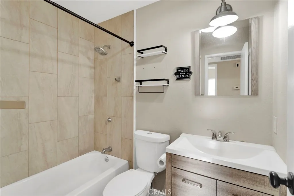 2040 Princeton, Barstow, California 92311 home-pic-24
