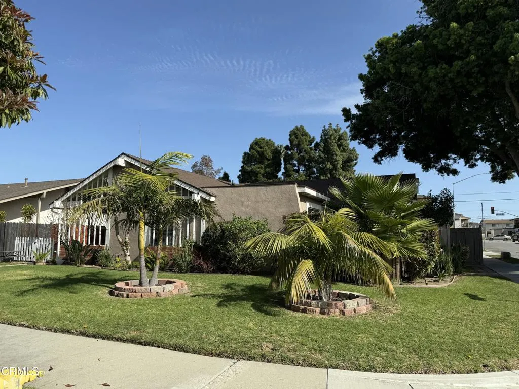 2100 Norma Street, Oxnard, California 93036 home-pic-3