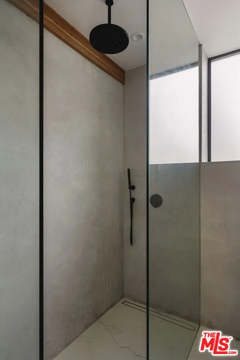 2315 Live Oak Meadows Road, Malibu, California 90265 home-pic-28