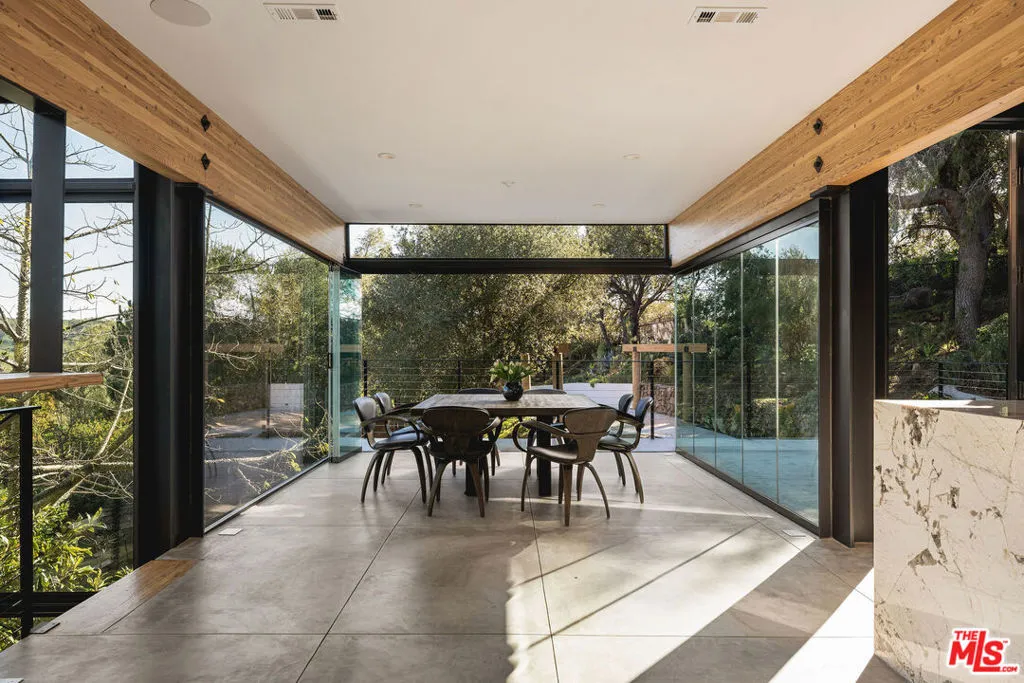 2315 Live Oak Meadows Road, Malibu, California 90265 home-pic-13