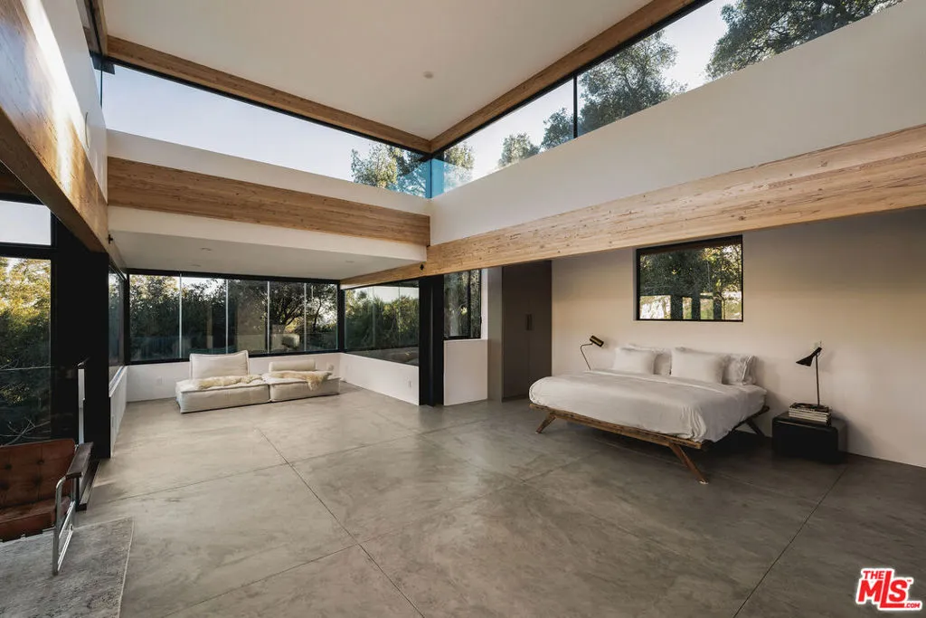 2315 Live Oak Meadows Road, Malibu, California 90265 home-pic-20