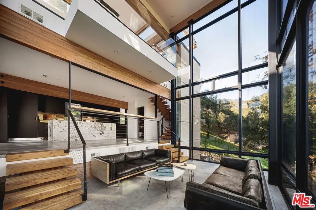 2315 Live Oak Meadows Road, Malibu, California 90265 home-pic-7