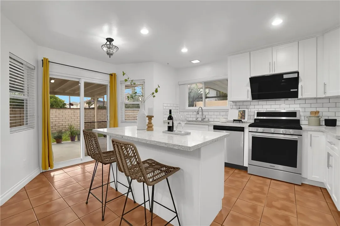4676 Mane Street, Montclair, California 91763 home-pic-12