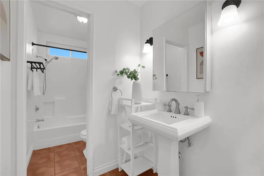 4676 Mane Street, Montclair, California 91763 home-pic-26