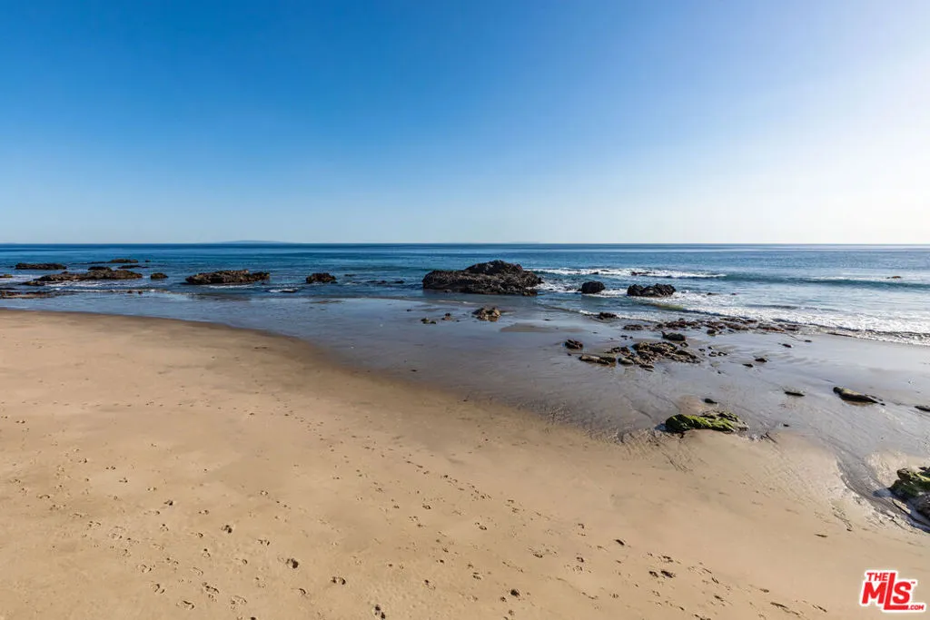 25002 Malibu Road, Malibu, California 90265 home-pic-19