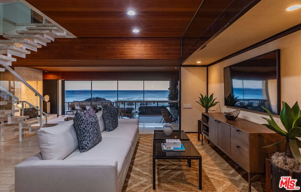 25002 Malibu Road, Malibu, California 90265 home-pic-47