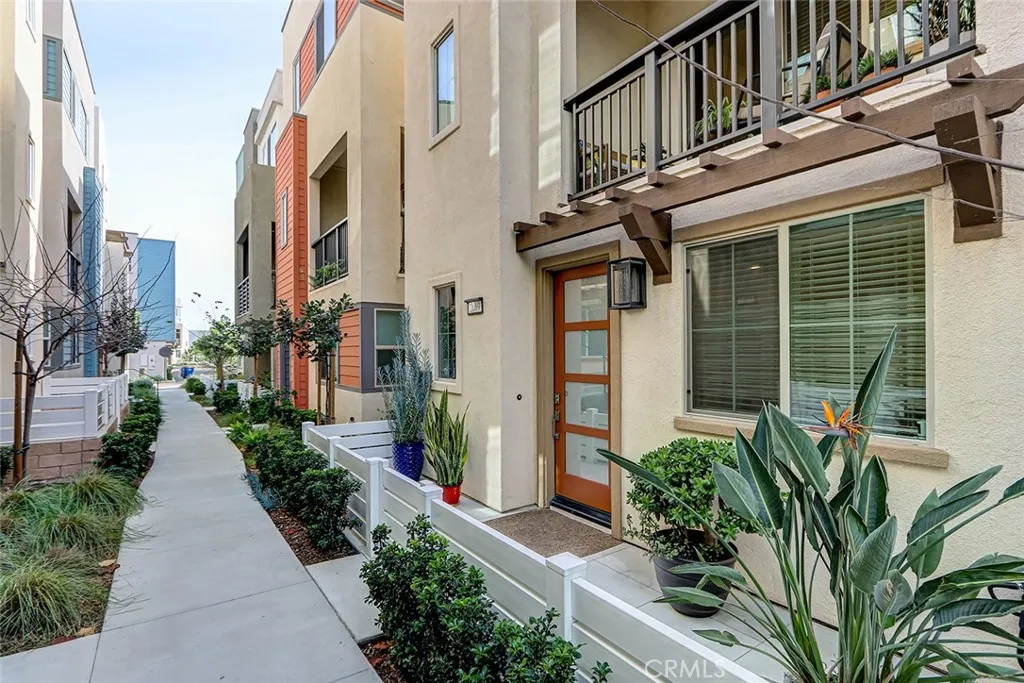 1669 Yorktown, San Pedro, California 90732 home-pic-27