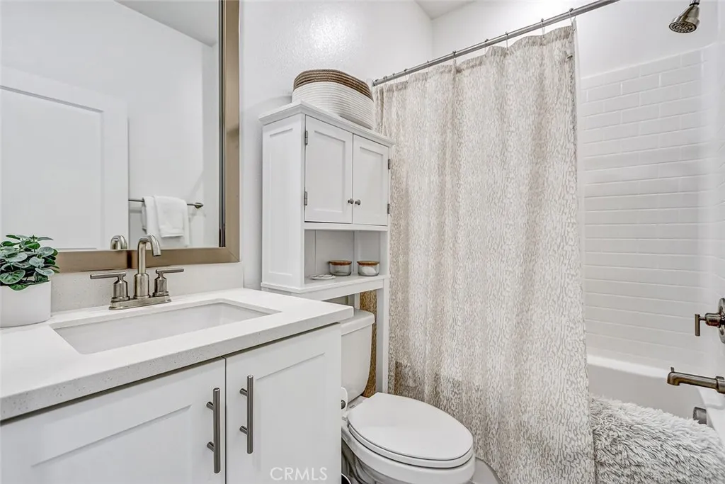1669 Yorktown, San Pedro, California 90732 home-pic-21
