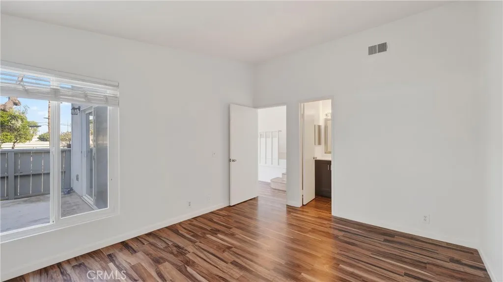 2600 W Segerstrom Avenue D, Santa Ana, California 92704 home-pic-20