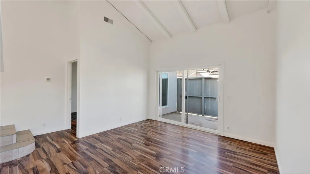 2600 W Segerstrom Avenue D, Santa Ana, California 92704 home-pic-6