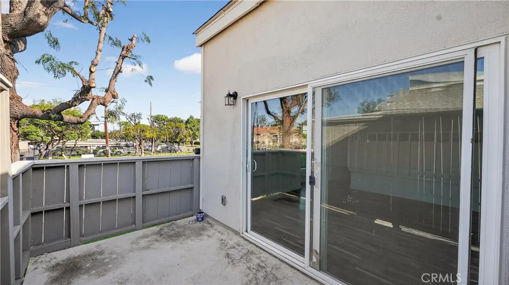 2600 W Segerstrom Avenue D, Santa Ana, California 92704 home-pic-25