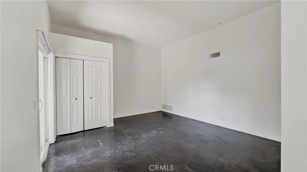 2600 W Segerstrom Avenue D, Santa Ana, California 92704 home-pic-28
