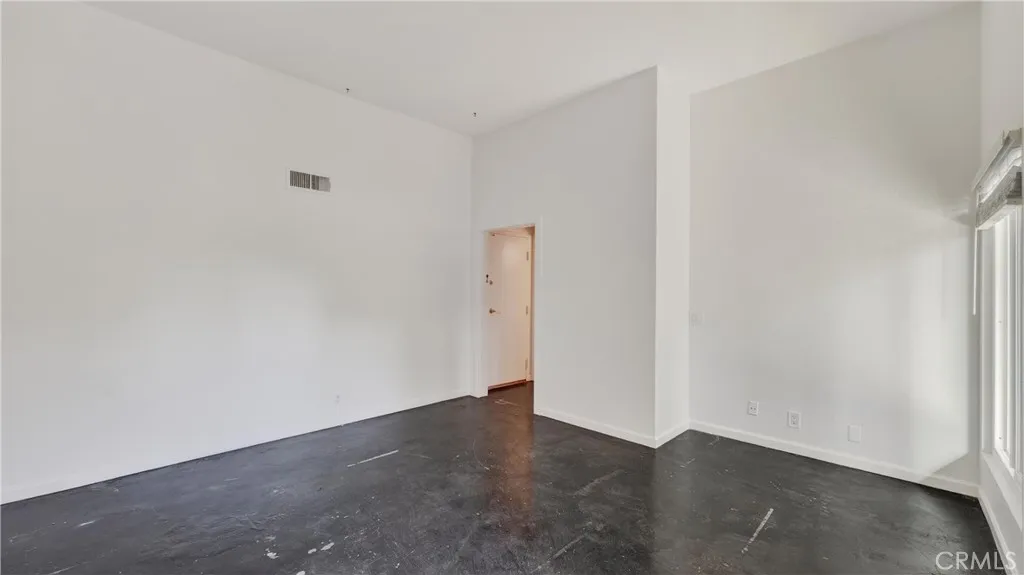 2600 W Segerstrom Avenue D, Santa Ana, California 92704 home-pic-29